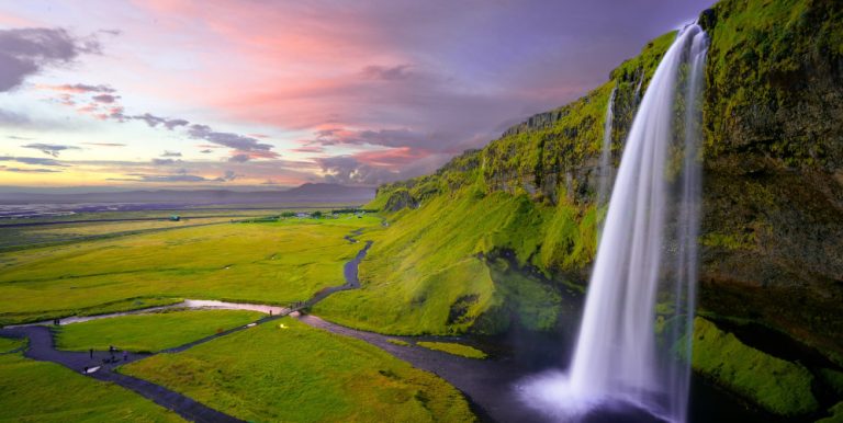 spela golf på island